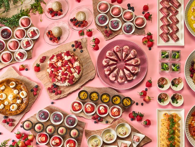 Strawberry Afternoon Buffet - Straw Very Berry -